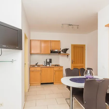 Schoene Fuer Maximal 4 Personen Apartman *