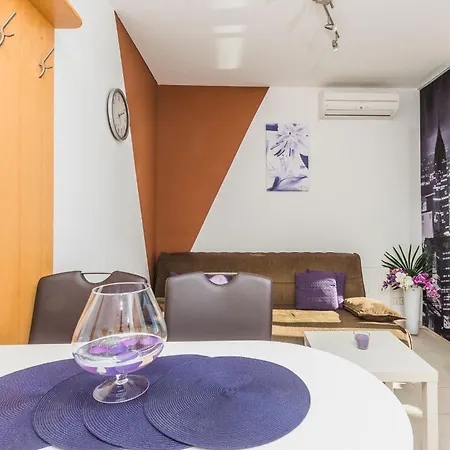 Schoene Fuer Maximal 4 Personen Apartment