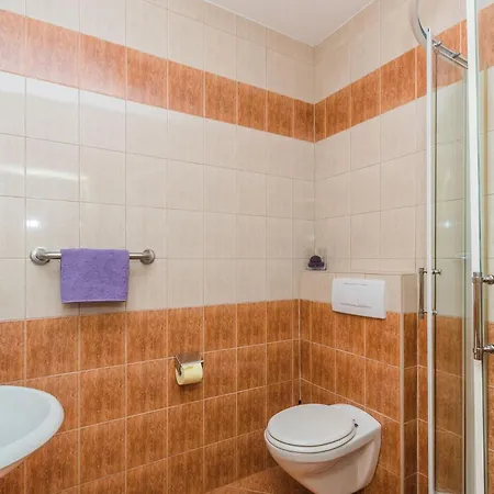 Schoene Fuer Maximal 4 Personen Apartment Crikvenica